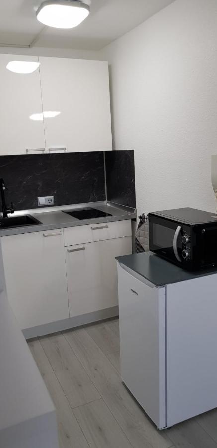 Unique Messe - Airport Apartment Steinenbronn Bagian luar foto